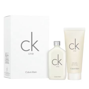 Set Cadou Calvin Klein CK One, Apa de toaleta (Continut set: 200 ml Apa de Toaleta + 200 ml Lotiune de Corp)