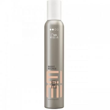 Spuma de par Wella Professionals Eimi Boost Bounce pentru fixare medie, 300 ml (Concentratie: Spuma de par, Gramaj: 300 ml)