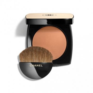 Pudra Chanel Les Beiges Healthy Glow, 12 g (Gramaj: 12 g, Culoare produse: N70)