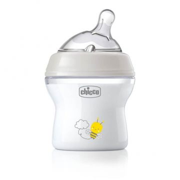 Chicco NaturalFeeling Sticlă de plastic cu tetină din silicon cu flux liber 0m+ 150ml